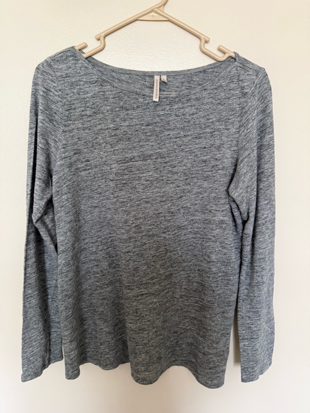 Banana Republic Heather Gray Long-Sleeve Knit Top